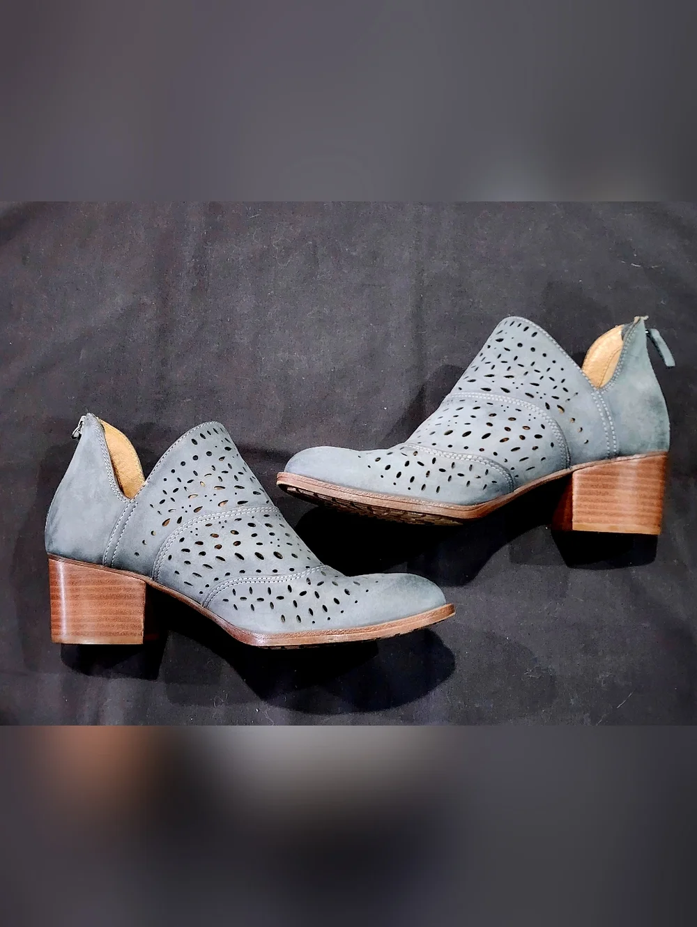 SOFFT | Wyoming Leather Bootie | Smoke Gray| US Womens 9 - Picture 1 of 8